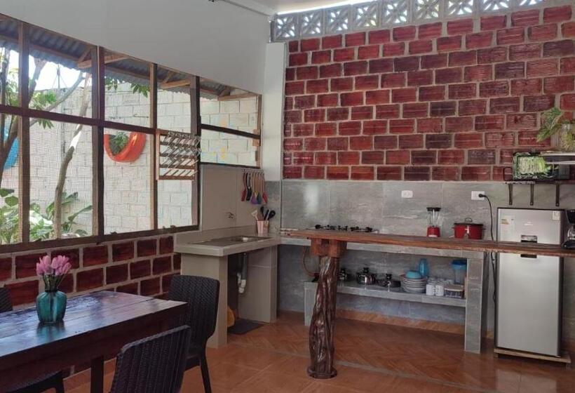 Пансион Casa Bambú