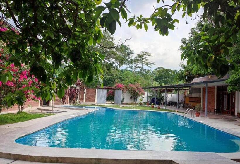 Пансион Casa Bambú