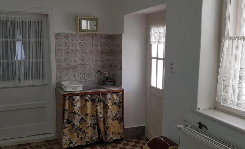 بنسيون Hortenzia Vendégház Márianosztra