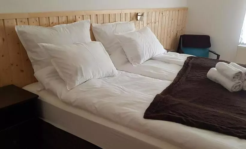 Majatalo Hortenzia Vendégház Márianosztra