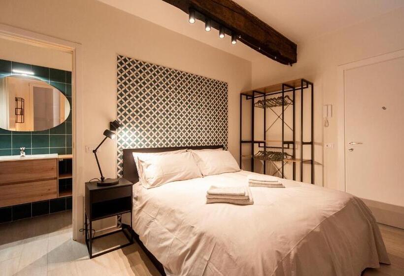 پانسیون Reggio Center Lovely Rooms