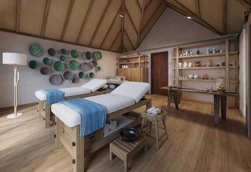 استراحتگاه Six Senses La Sagesse