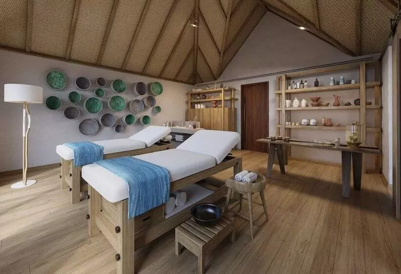 استراحتگاه Six Senses La Sagesse