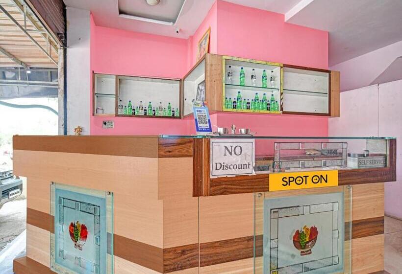 Spot On Hotel Blue Moon