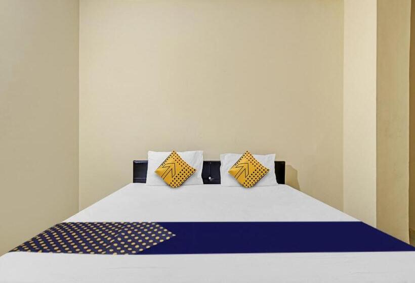 Spot On Hotel Blue Moon