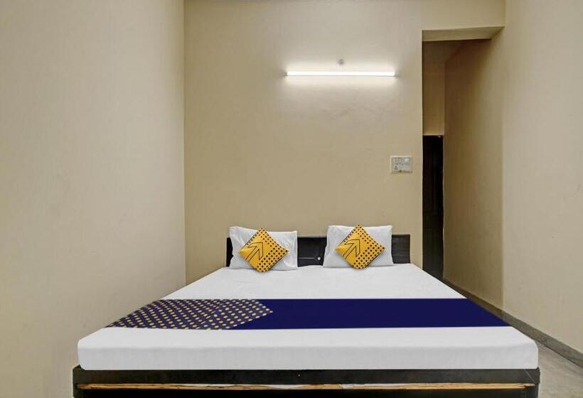 Spot On Hotel Blue Moon