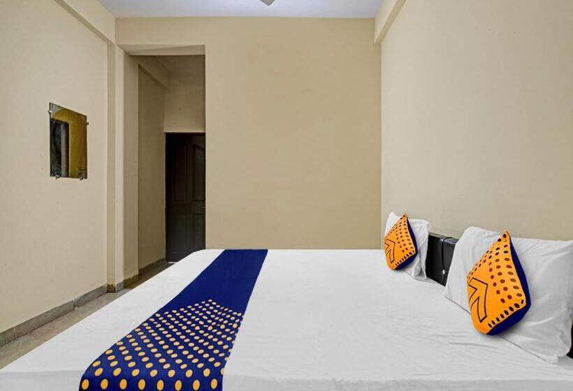 Spot On Hotel Blue Moon