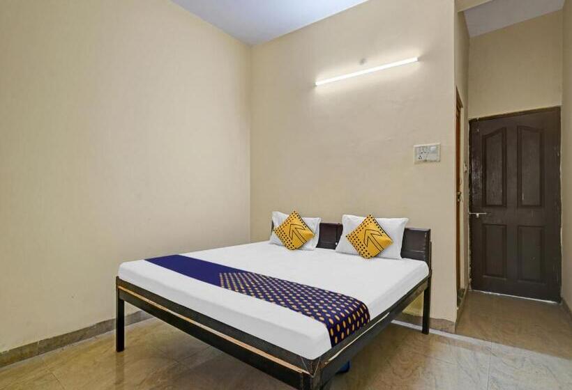 Spot On Hotel Blue Moon