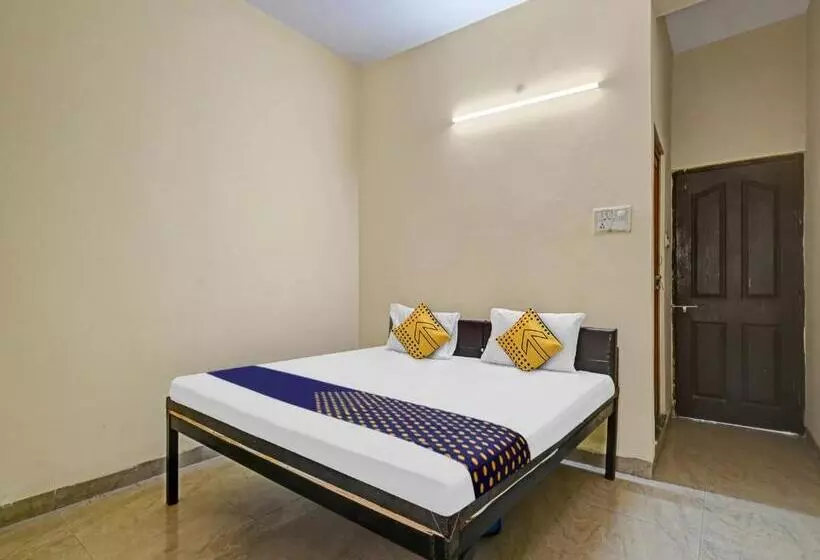 Spot On Hotel Blue Moon