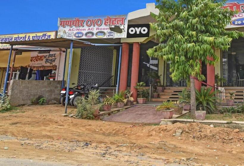 Spot On Hotel Gangaur Midway