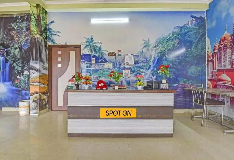 Spot On Hotel Gangaur Midway