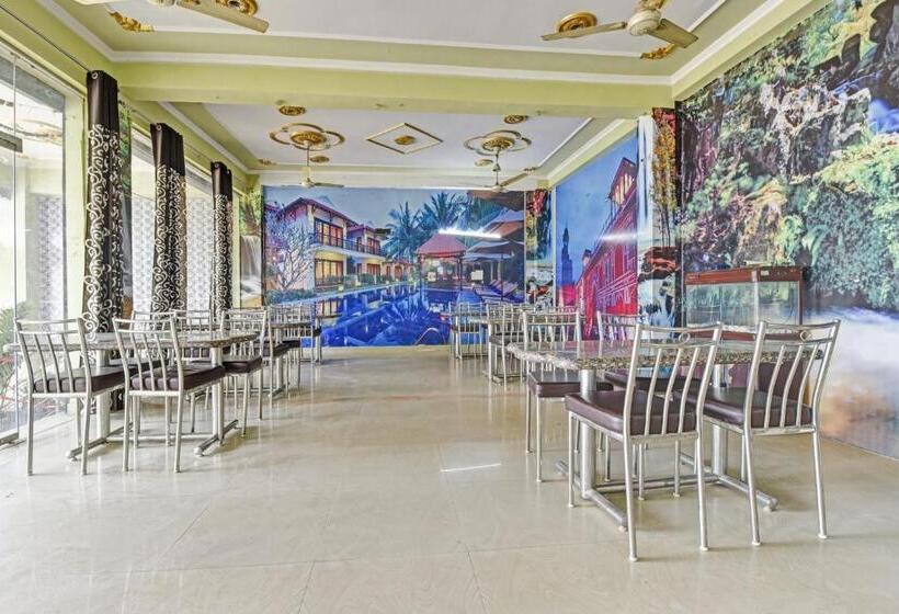 Spot On Hotel Gangaur Midway