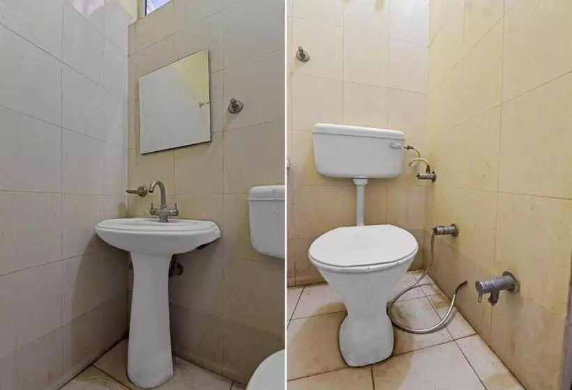 Spot On Hotel Gangaur Midway