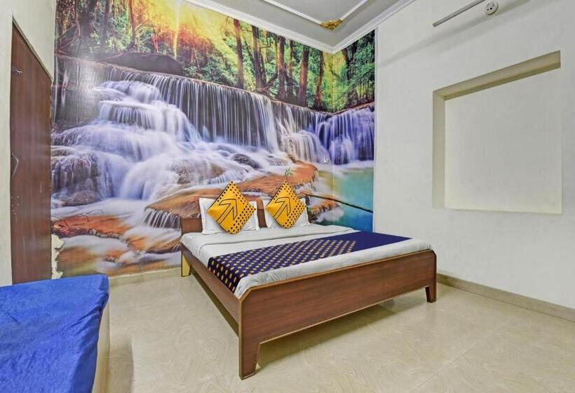 Spot On Hotel Gangaur Midway