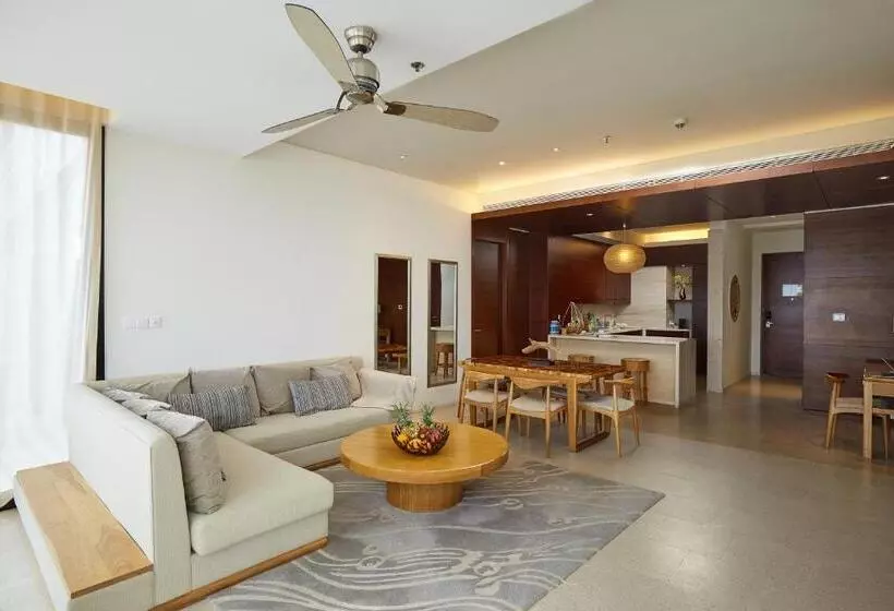 2br Beachfront Luxury Condo Block C