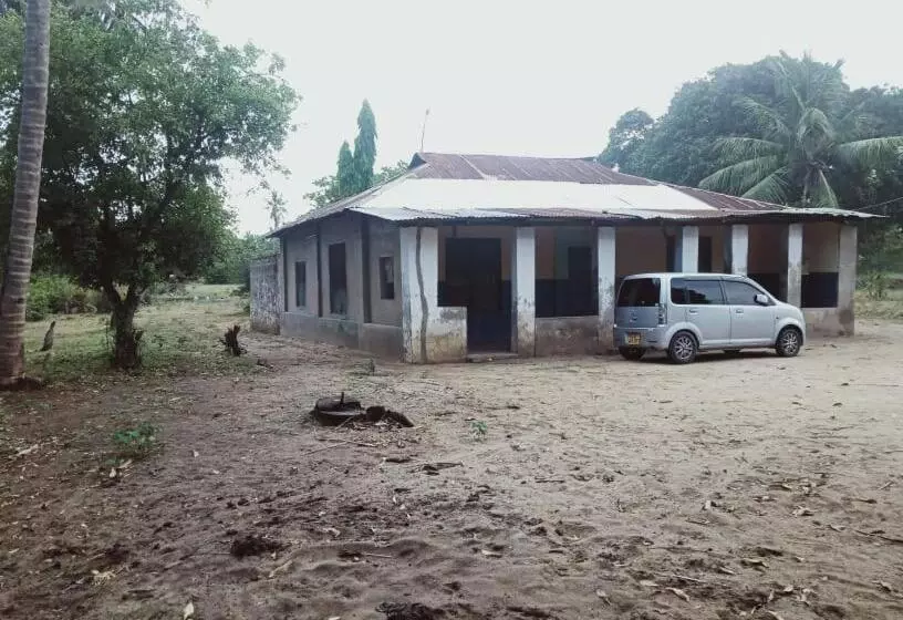 هتل Chikuku Ford Farm House