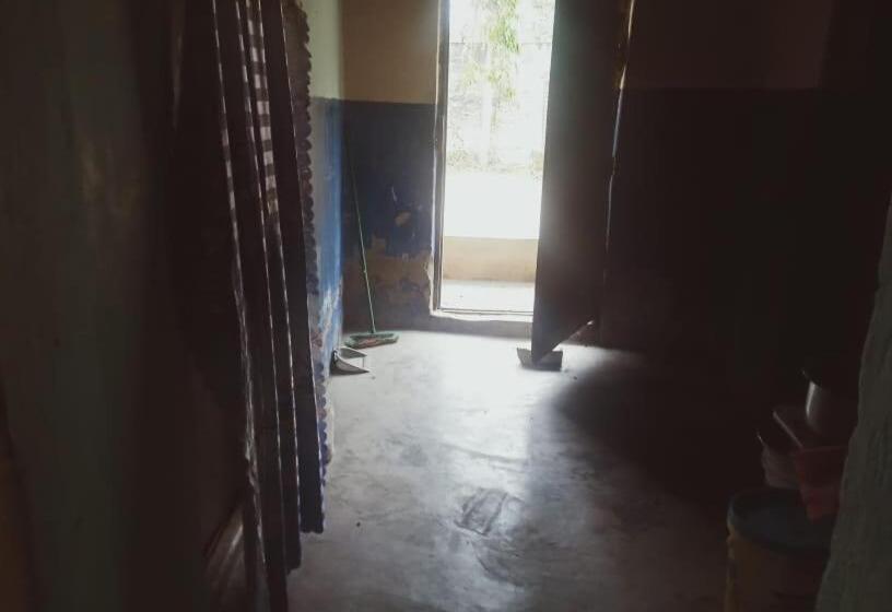 هتل Chikuku Ford Farm House