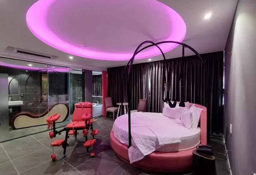 هتل Khách Sạn Tina 3 Cần Thơ