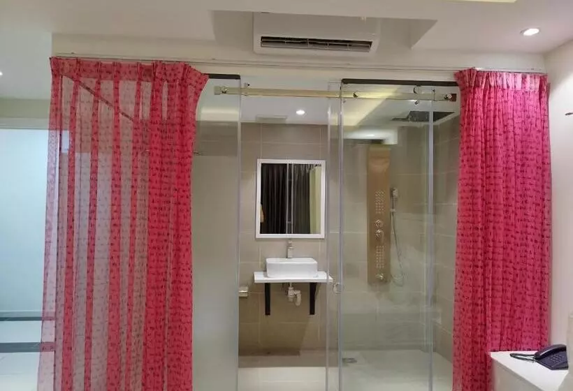 هتل Khách Sạn Tina 3 Cần Thơ