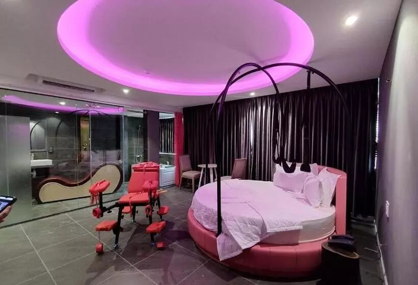 هتل Khách Sạn Tina 3 Cần Thơ