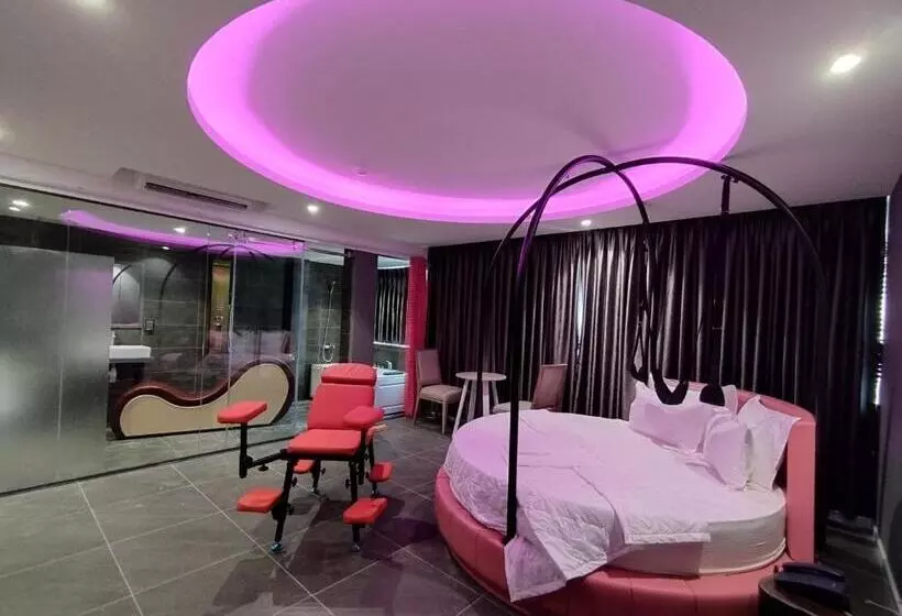 هتل Khách Sạn Tina 3 Cần Thơ