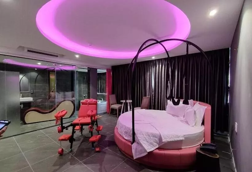 هتل Khách Sạn Tina 3 Cần Thơ