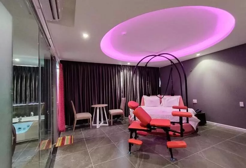 هتل Khách Sạn Tina 3 Cần Thơ