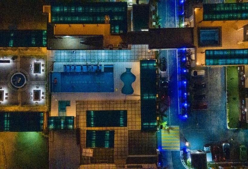 בית מלון כפרי Marlin All Inclusive Resort