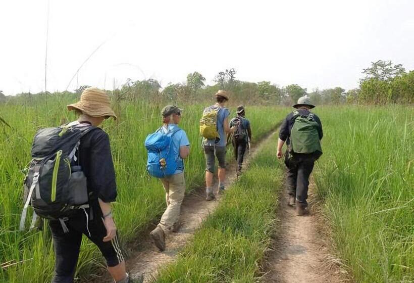 هتل Nepal Inn Sauraha Relax And Refresh A Perfect Family Getaway