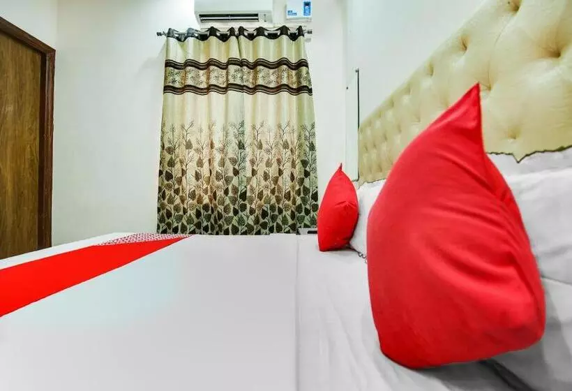 Hotelli Flagship Makkar S Rest Inn