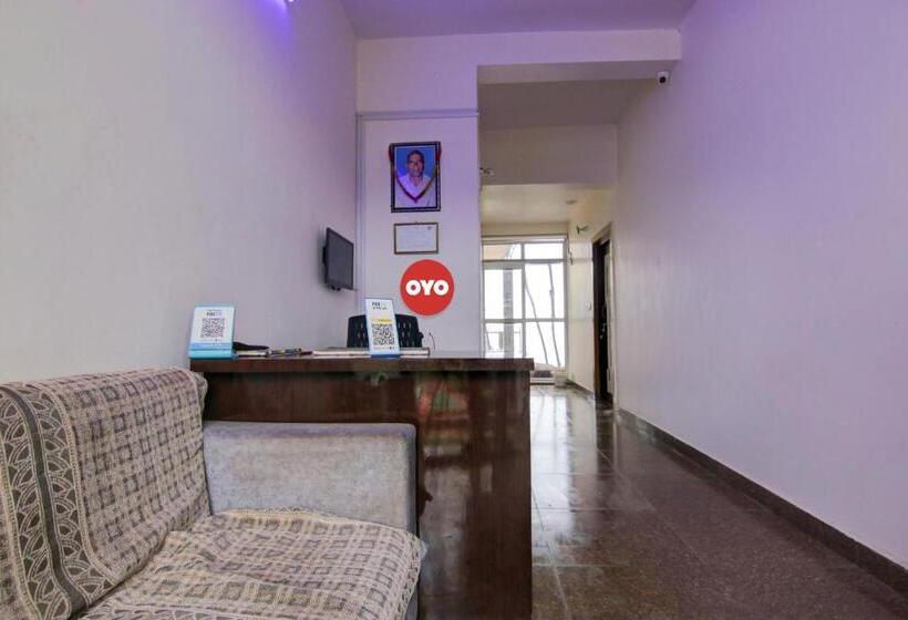בית מלון כפרי Oyo Flagship Sadhna Home Stay