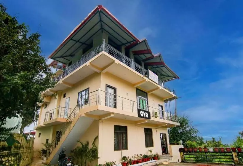 ホテル Oyo Flagship Sadhna Home Stay