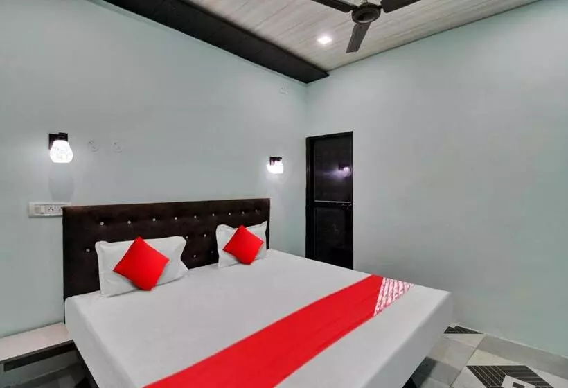 Hotelli The Village Resort
