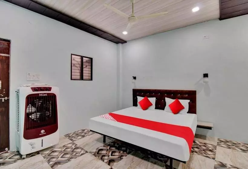 Hotelli The Village Resort