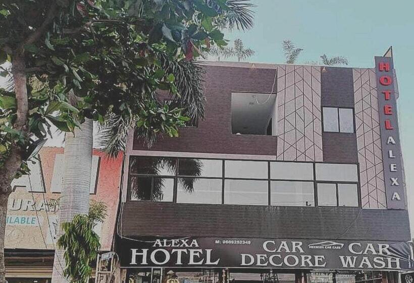 Oyo Flagship 70131 Hotel Alexa