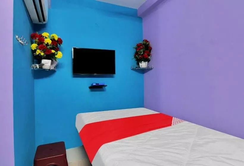 Oyo Flagship 80935 Hotel Rm Inn