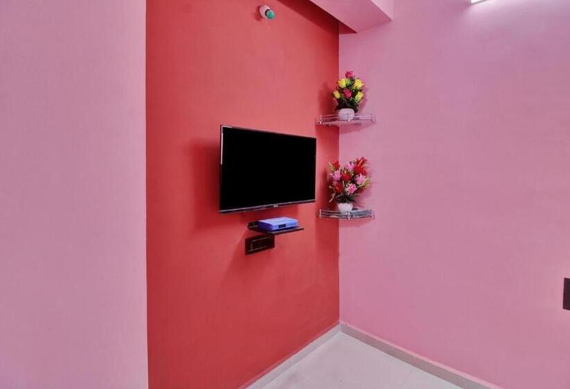 Oyo Flagship 80935 Hotel Rm Inn