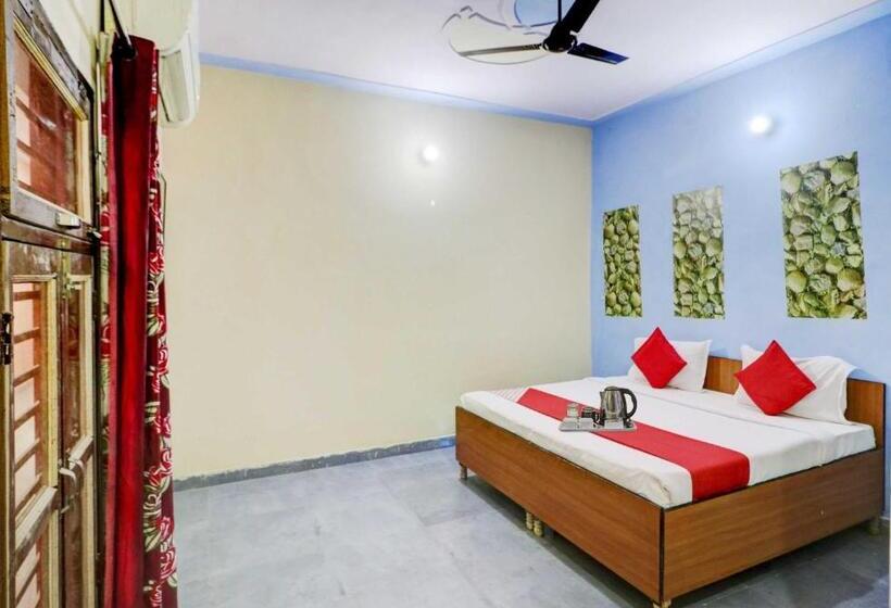 Oyo Flagship 81042 Hotel Royal Inn