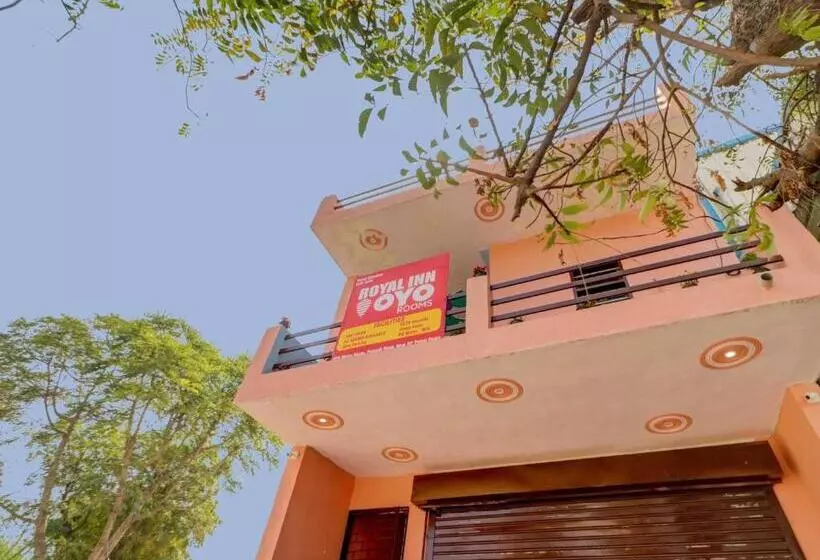 Oyo Flagship 81042 Hotel Royal Inn