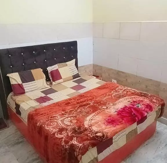 Oyo Hotel Green Valley