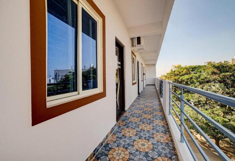 Oyo Hotel Pvg Comfort