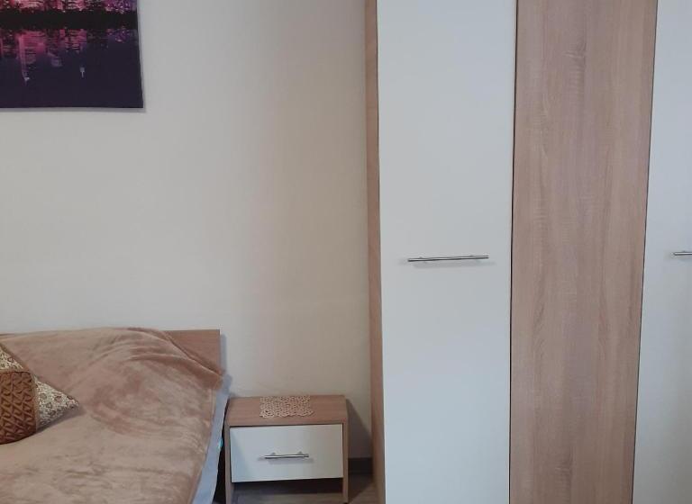 پانسیون Casa Lenu & Lian