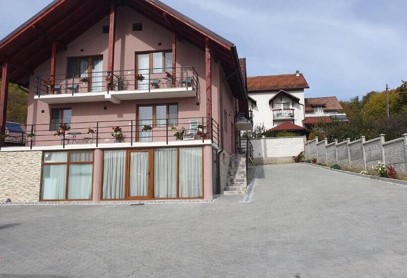 پانسیون Casa Luci&matei