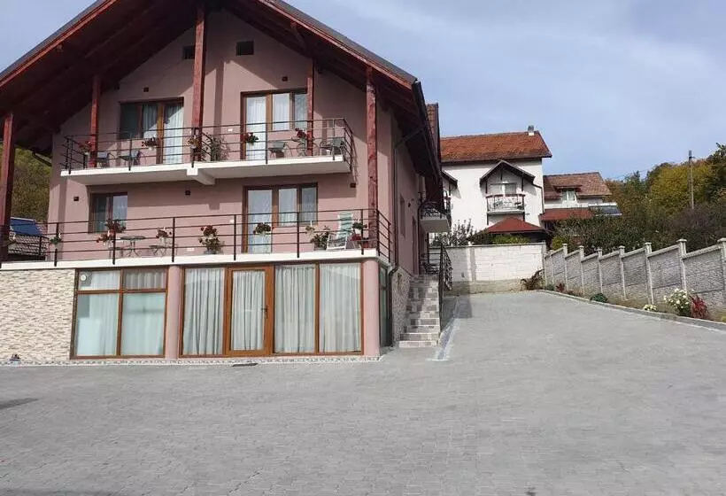 پانسیون Casa Luci&matei