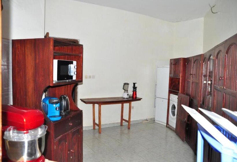 پانسیون Chez Vous