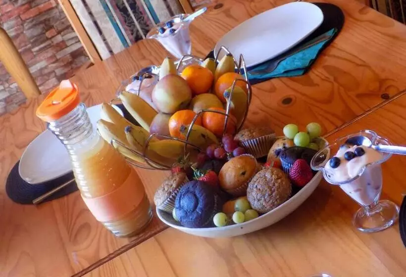 Majatalo Molopo Naledi Guest Lodge