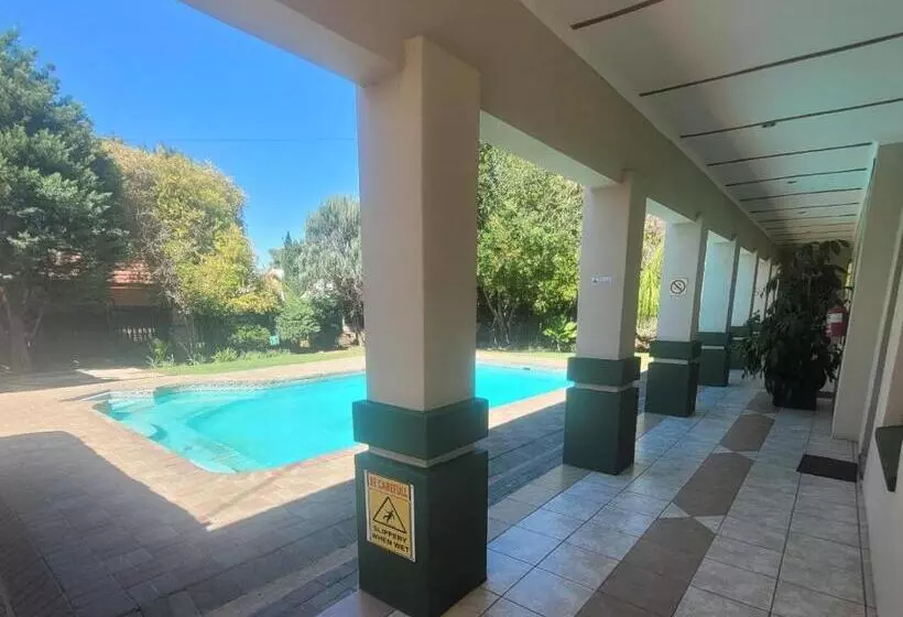 Majatalo Molopo Naledi Guest Lodge