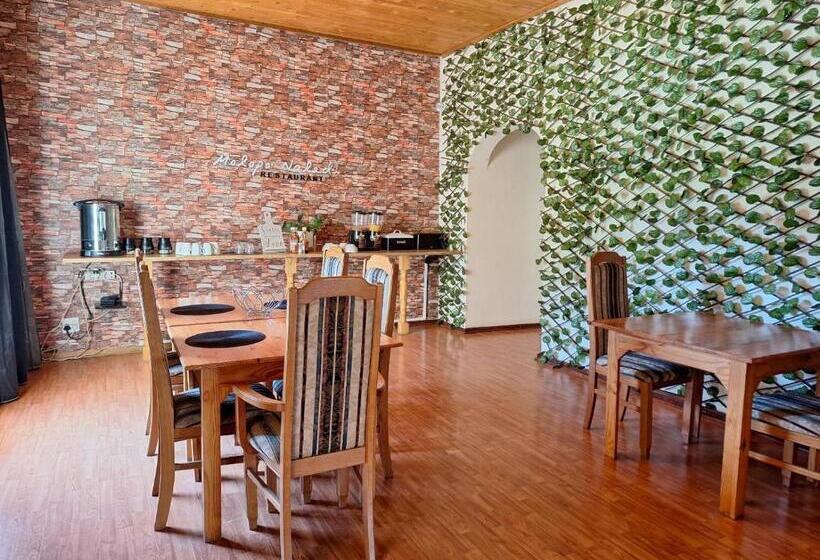 Пансион Molopo Naledi Guest Lodge