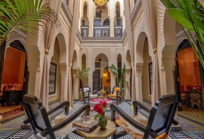 پانسیون Riad Almisk
