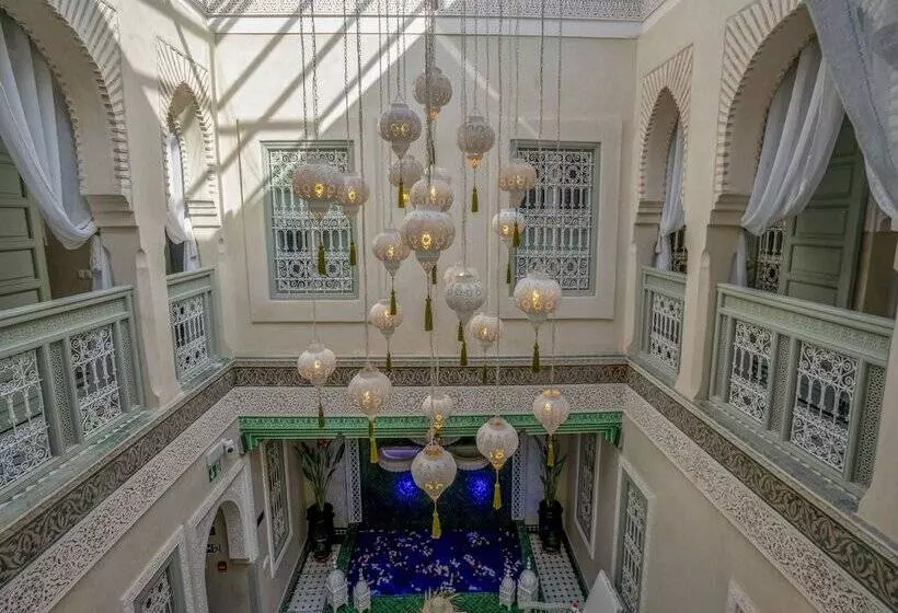 پانسیون Riad Almisk